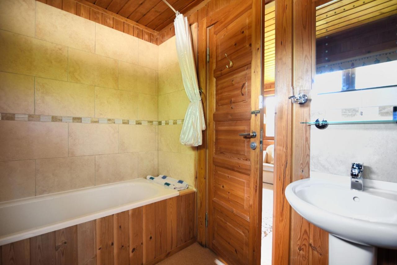 ライム・レジス 4 Pinewood Retreatヴィラ エクステリア 写真